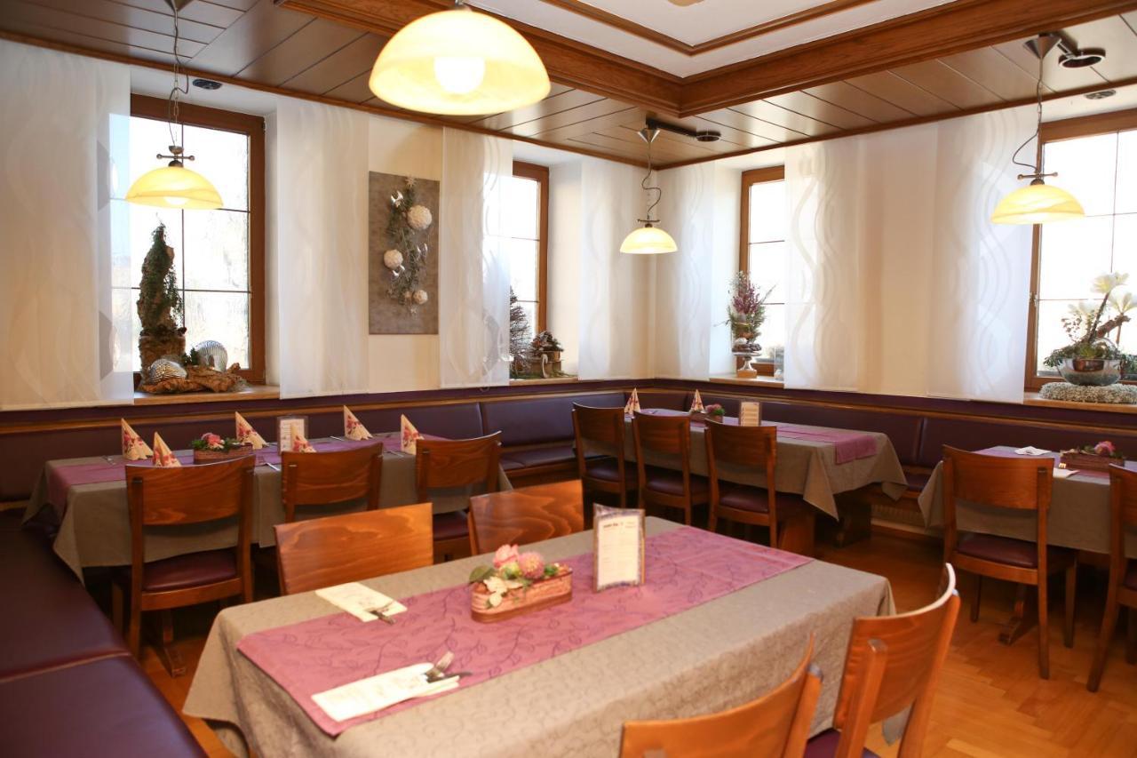 Gasthof Hotel Adler Inneringen Exterior photo